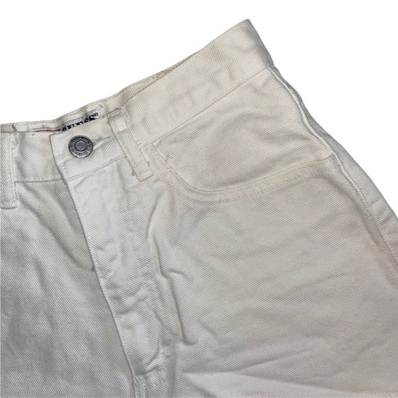 Guess Vintage 1990's White Raw Hem Distressed Frayed High Rise Mom Shorts 27 - Picture 3 of 9